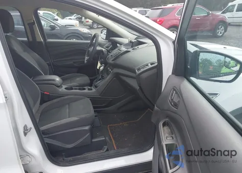 2014 Ford Escape S z USA, uszkodzony, nr VIN 1FMCU0F73EUD70201